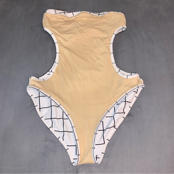 COPY - American Apparel Swim Grid monokini One-piece Bodysuit - Picture 11 of 14